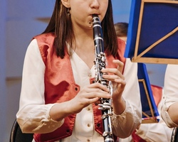 068